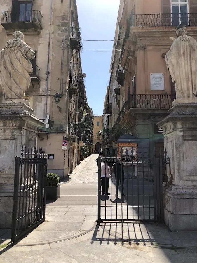 Appartamento Casa di fronte la Cattedrale Palermo Italia
